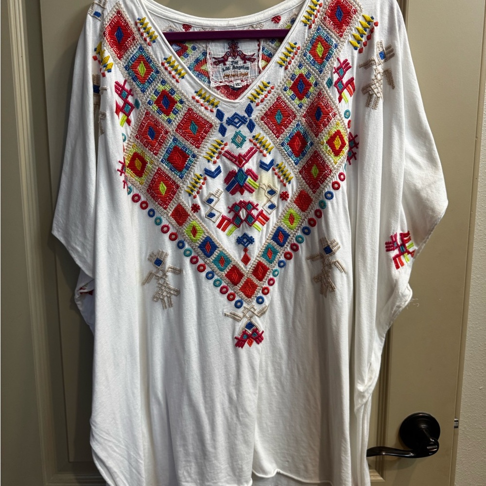 Johnny Was White V-Neck Tunic with Vibrant Geometric Embroidery
